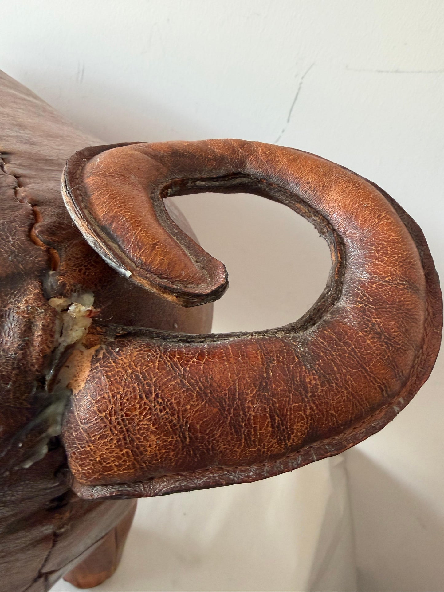 Frisman Vintage Large Vintage Leather Stool Omersa For Almazan Pig With Original Tail