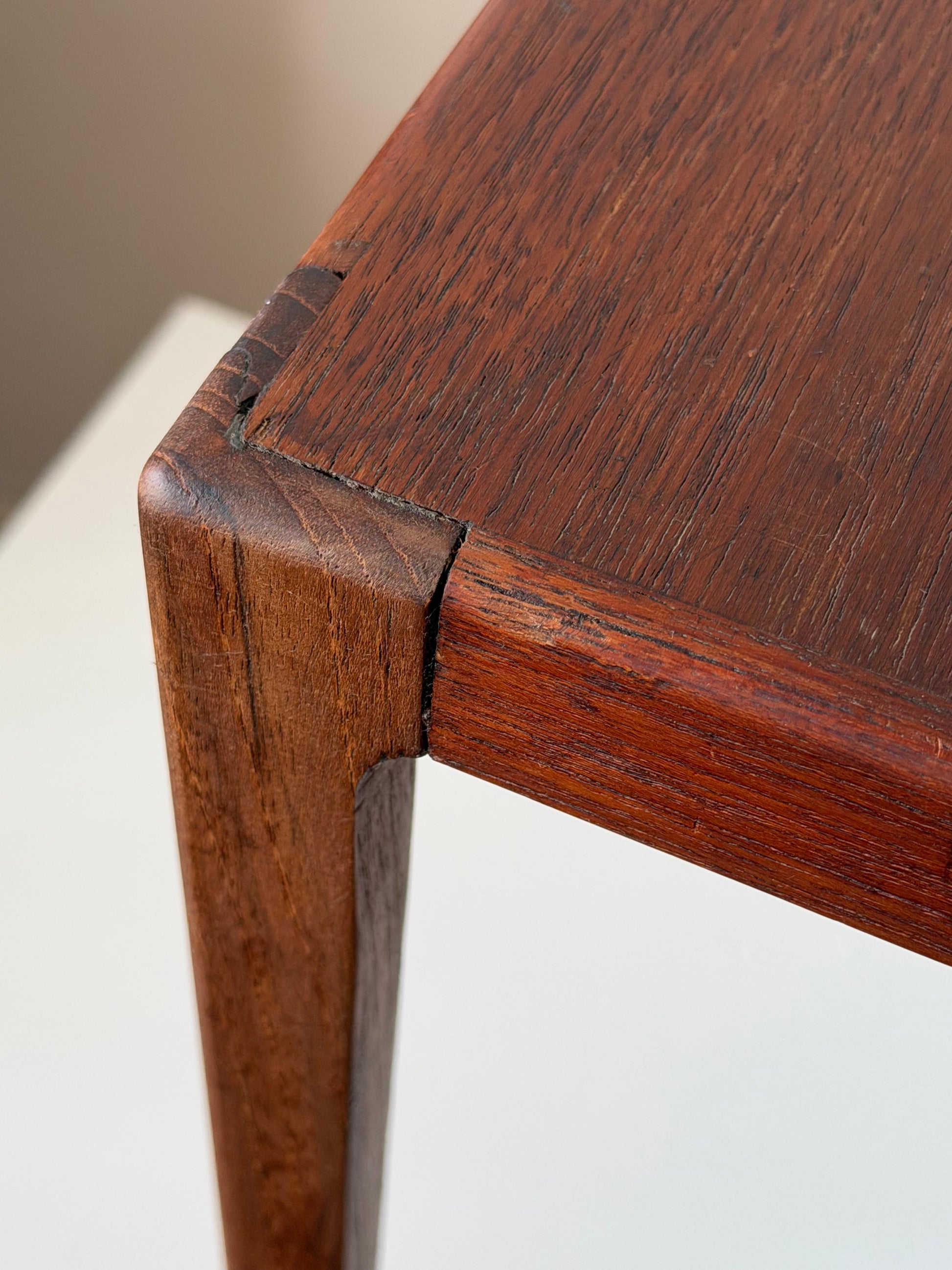 Frisman Vintage Elegant Side Table by Ludwig Pontoppidan Danish ca' 1950's