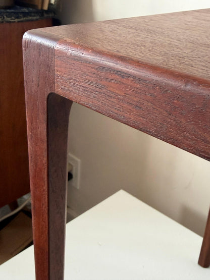Frisman Vintage Elegant Side Table by Ludwig Pontoppidan Danish ca' 1950's