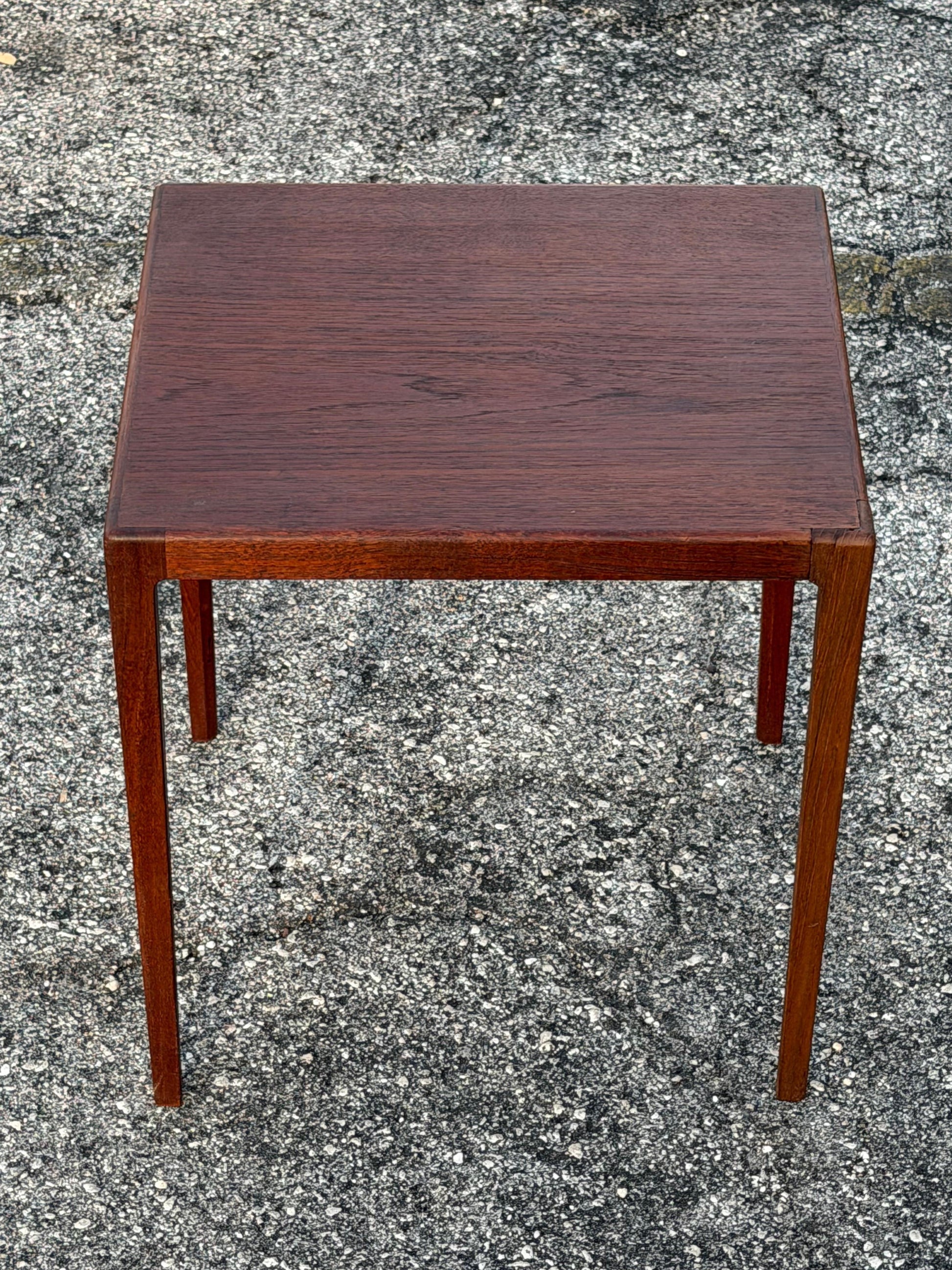 Frisman Vintage Elegant Side Table by Ludwig Pontoppidan Danish ca' 1950's