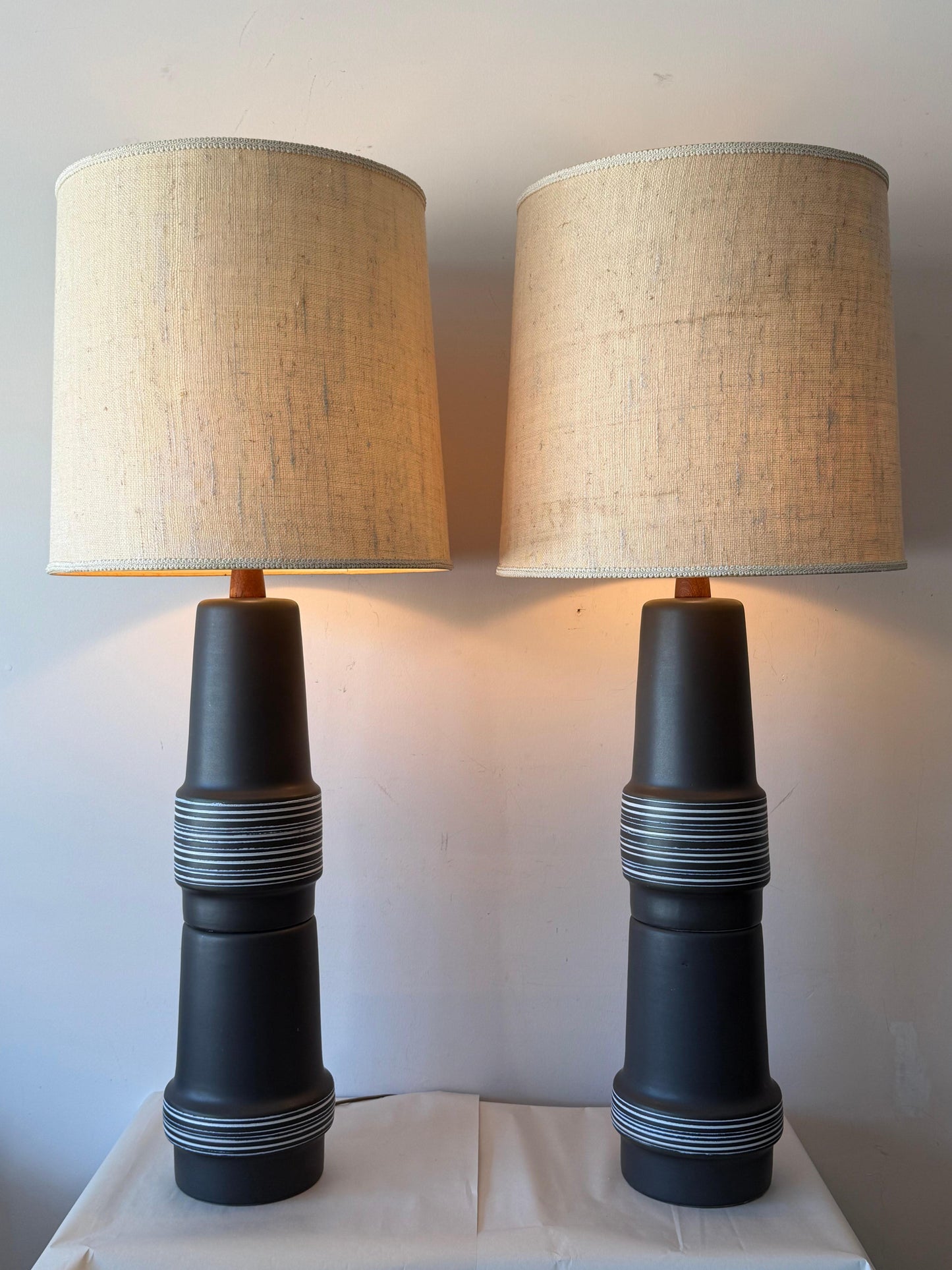Frisman Vintage A Pair Of Monumental Martz Lamps