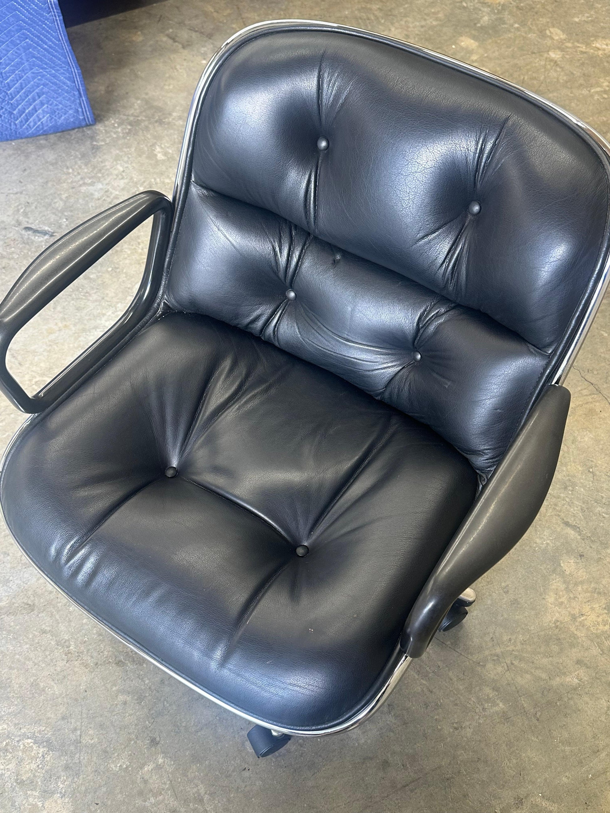 Frisman Vintage 1980s Charles Pollock for Knoll Office Desk Chair in Leather and Chrome