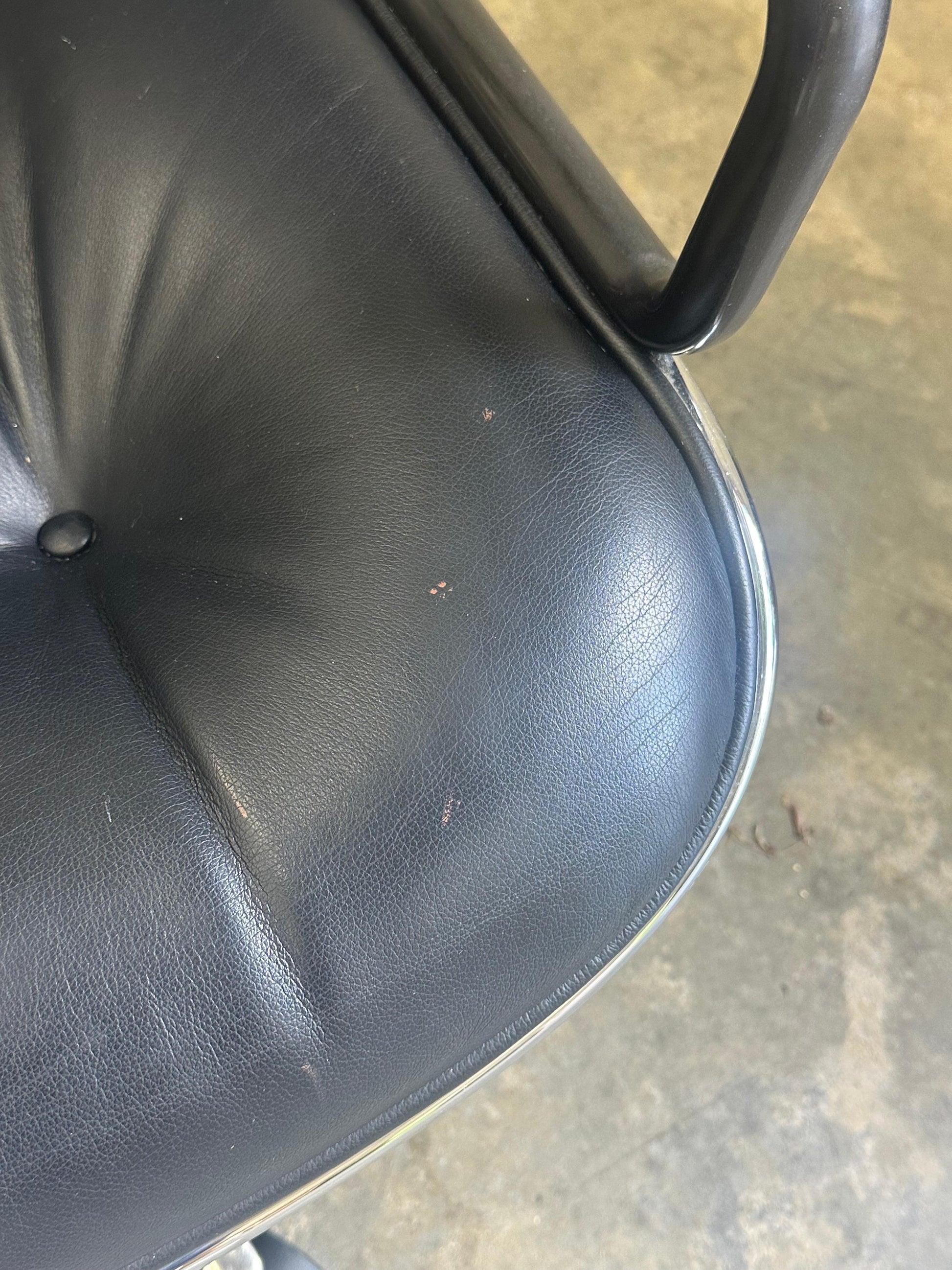 Frisman Vintage 1980s Charles Pollock for Knoll Office Desk Chair in Leather and Chrome