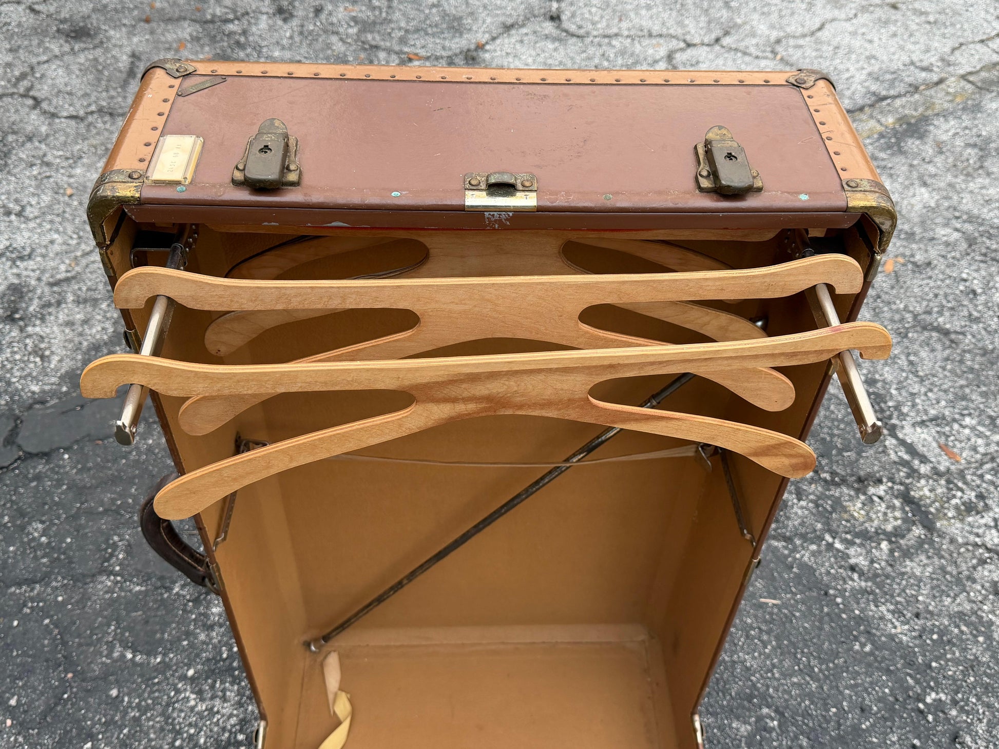 Frisman Vintage Vintage Hartmann Gibraltarized Hard Case Steamer Trunk Luggage 1940's