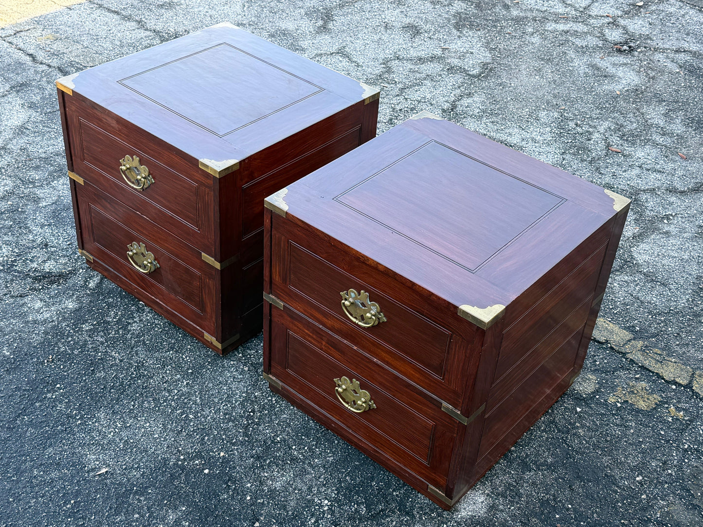 Frisman Vintage A pair Of Vintage Campaign Night Stands Mahogany ca' 1970's
