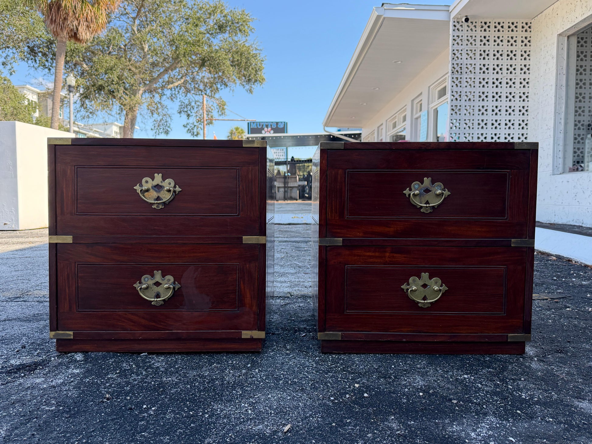 Frisman Vintage A pair Of Vintage Campaign Night Stands Mahogany ca' 1970's