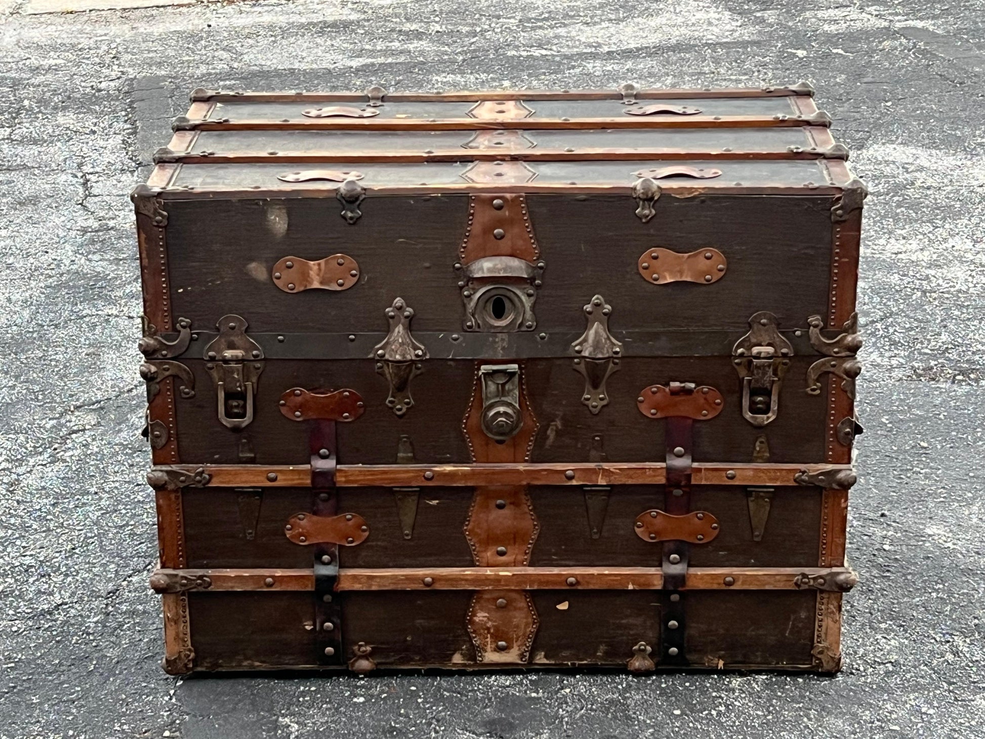 Frisman Vintage Antique Steamer Trunk Late 19th Century