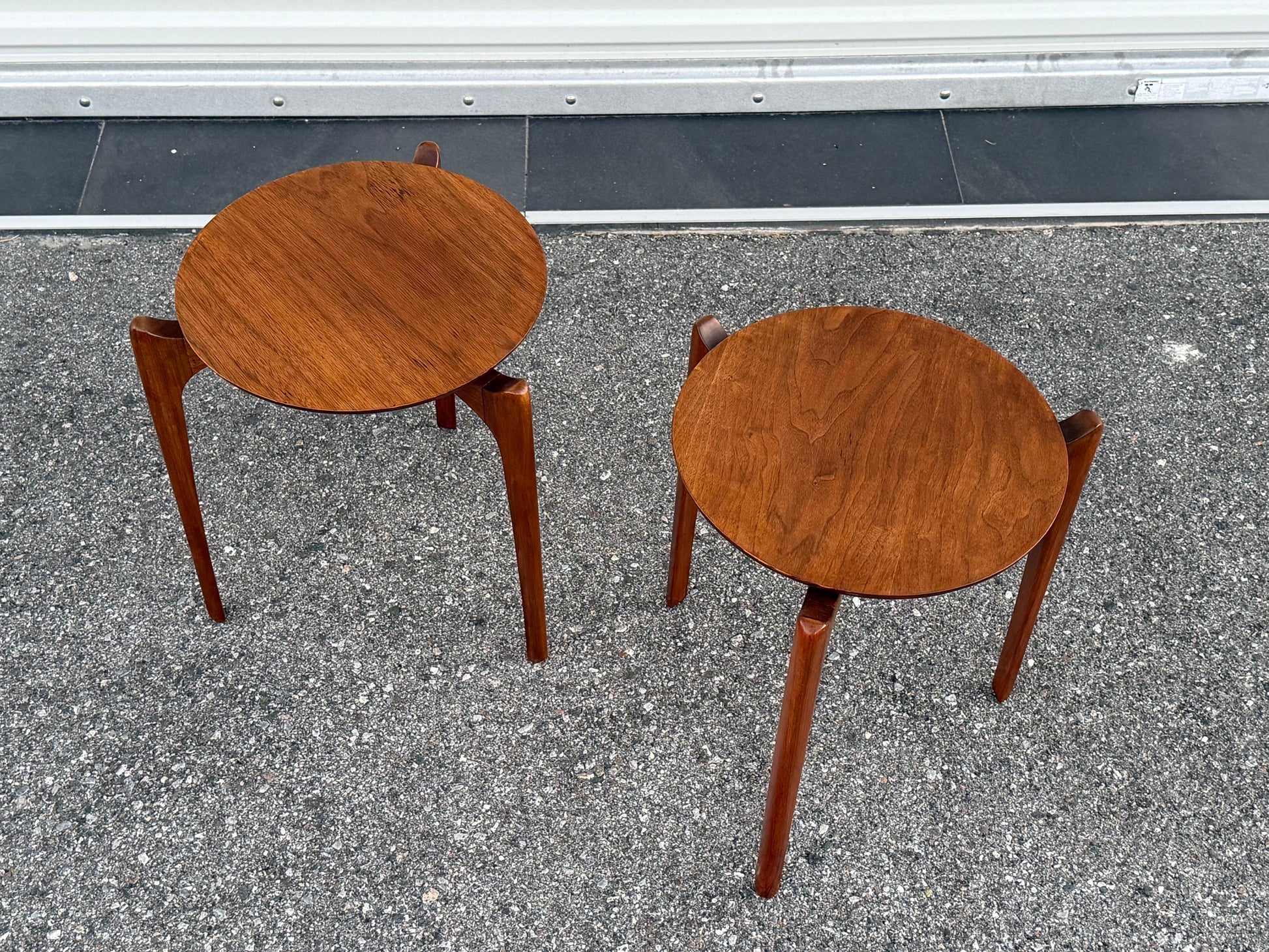 Frisman Vintage A Pair Of Vintage Mid Century Stacking Tables Adrian Pearsall Craft Associates