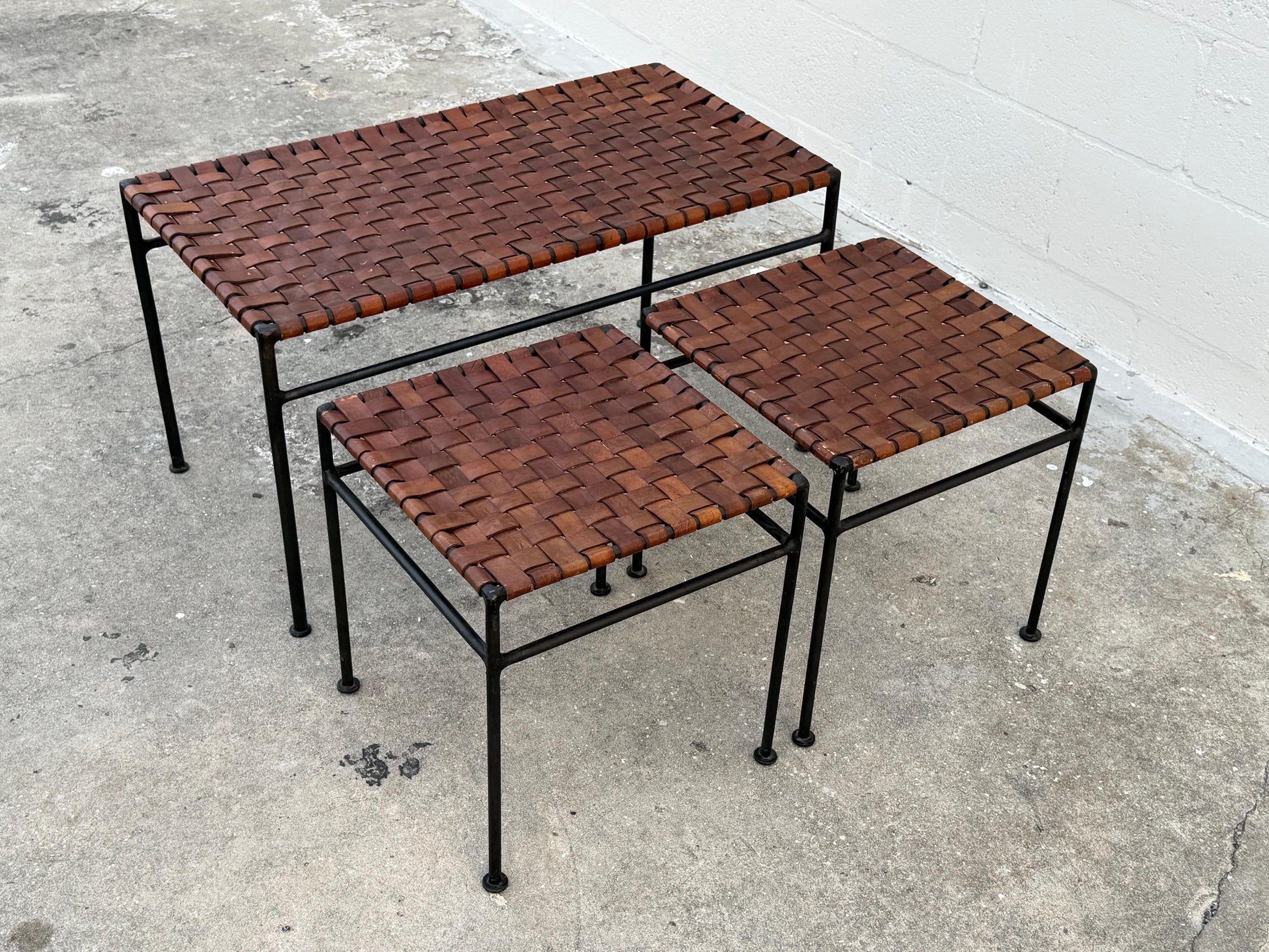 Frisman Vintage A Set Of Stools And Bench Wrought Iron Leather ca' 1980's Patina