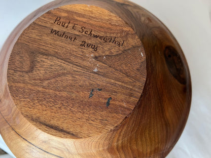 Frisman Vintage A Large Turned Walnut Bowl By Paul E. Schweisthal ca' 2005