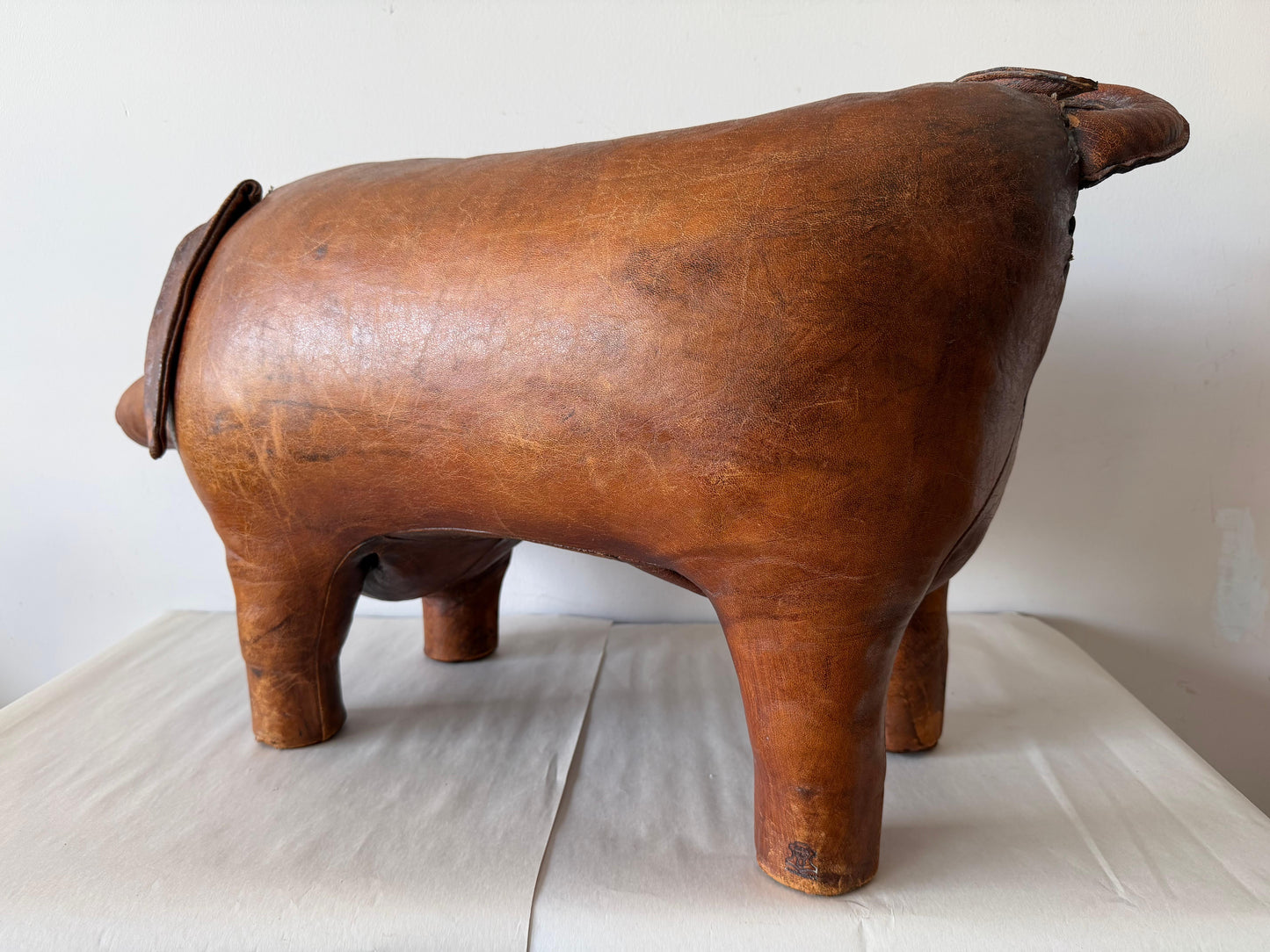 Frisman Vintage Large Vintage Leather Stool Omersa For Almazan Pig With Original Tail