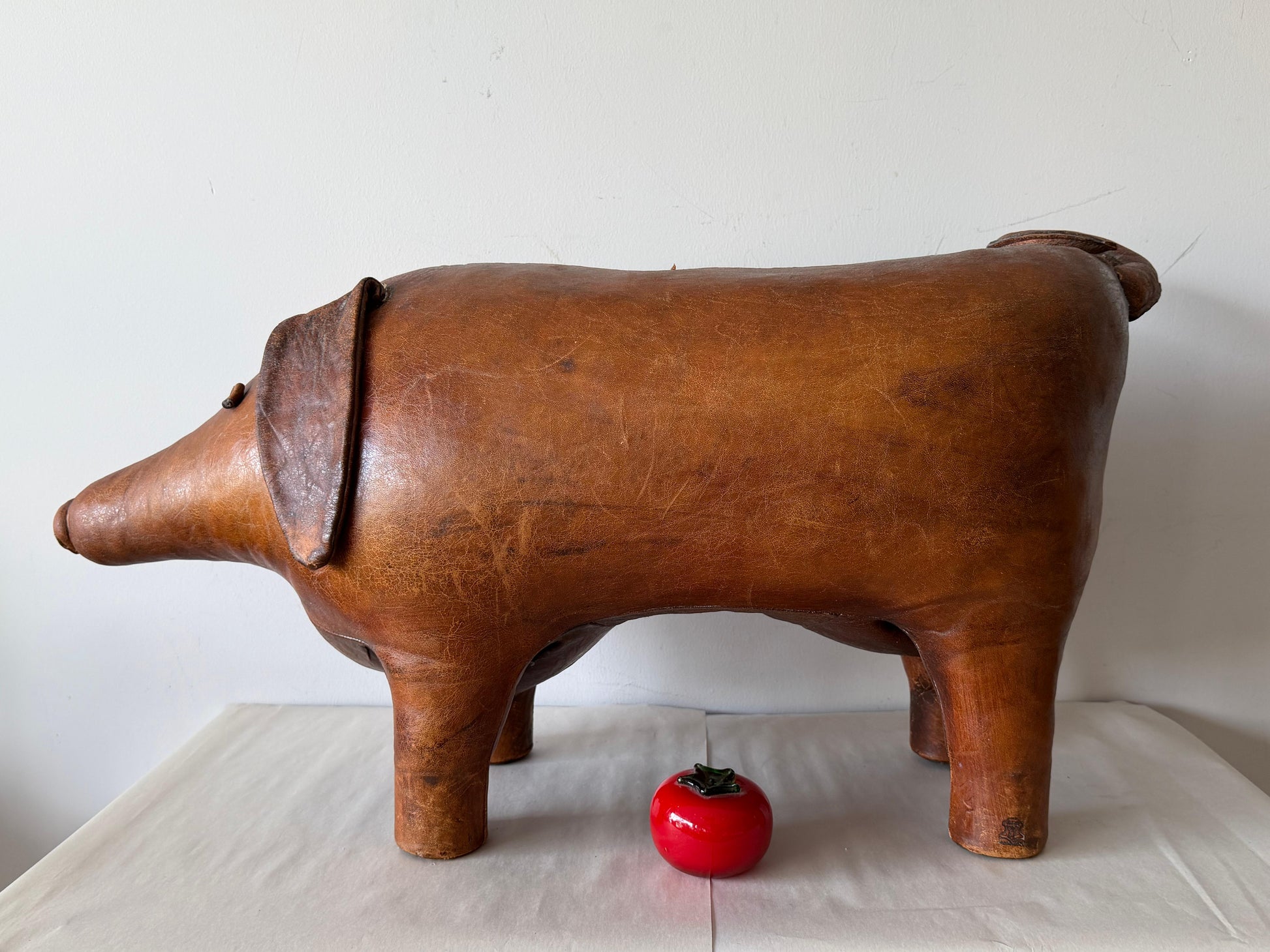 Frisman Vintage Large Vintage Leather Stool Omersa For Almazan Pig With Original Tail