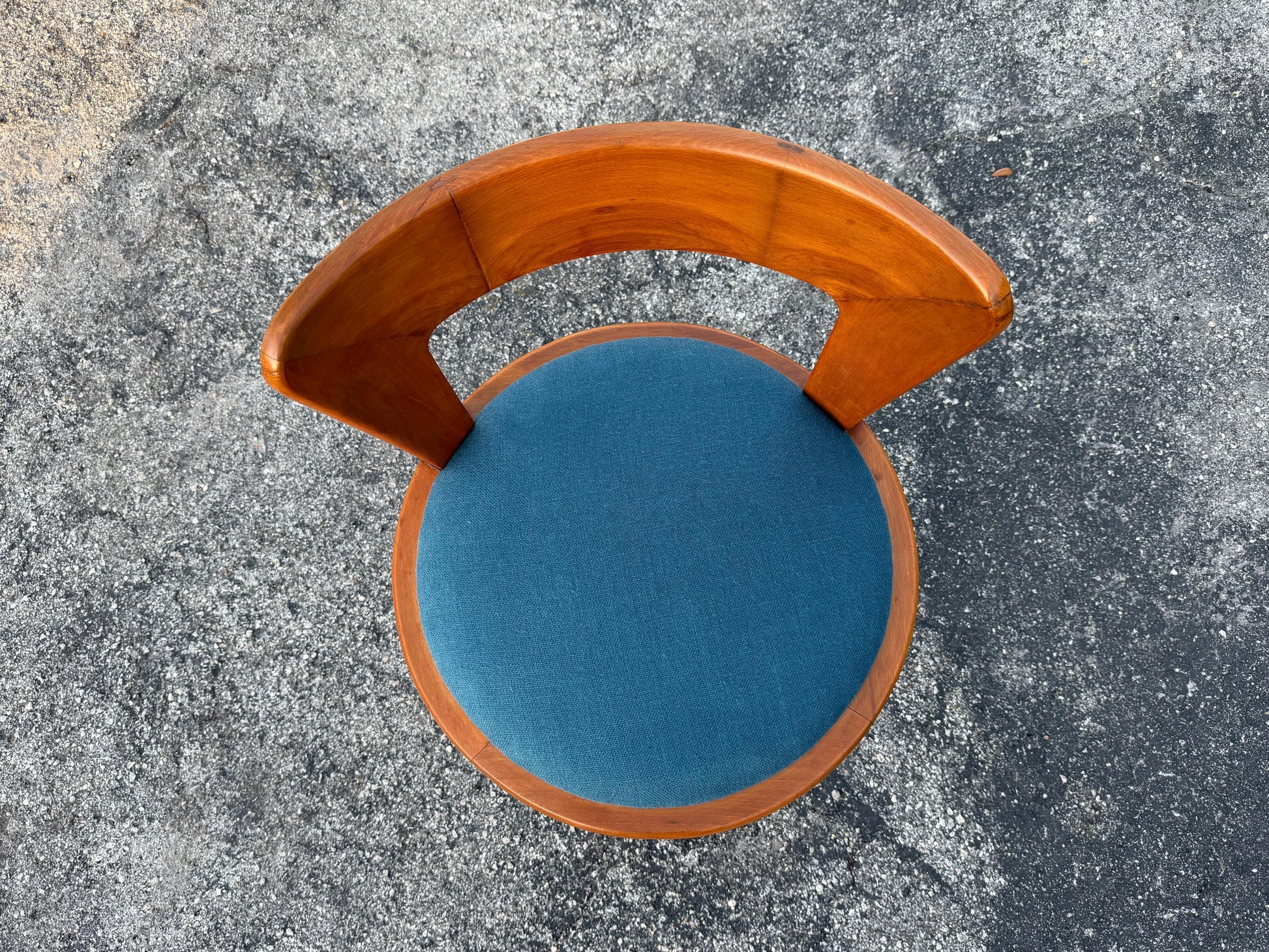 Frisman Vintage Mid-Century Modern Vanity Swivel Chair By Edward Wormley For Drexel ca' 1950's