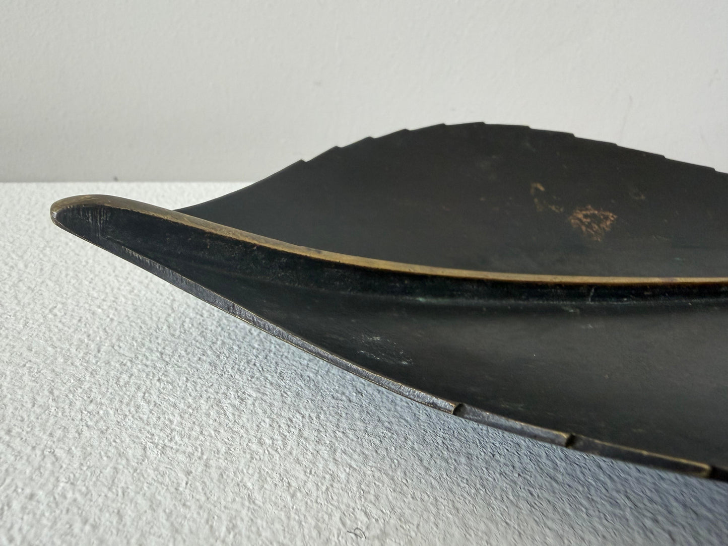 Frisman Vintage Leaf-shaped Brass Bowl With Dark Patina By Werkstätte Carl Auböck ca' 1960s