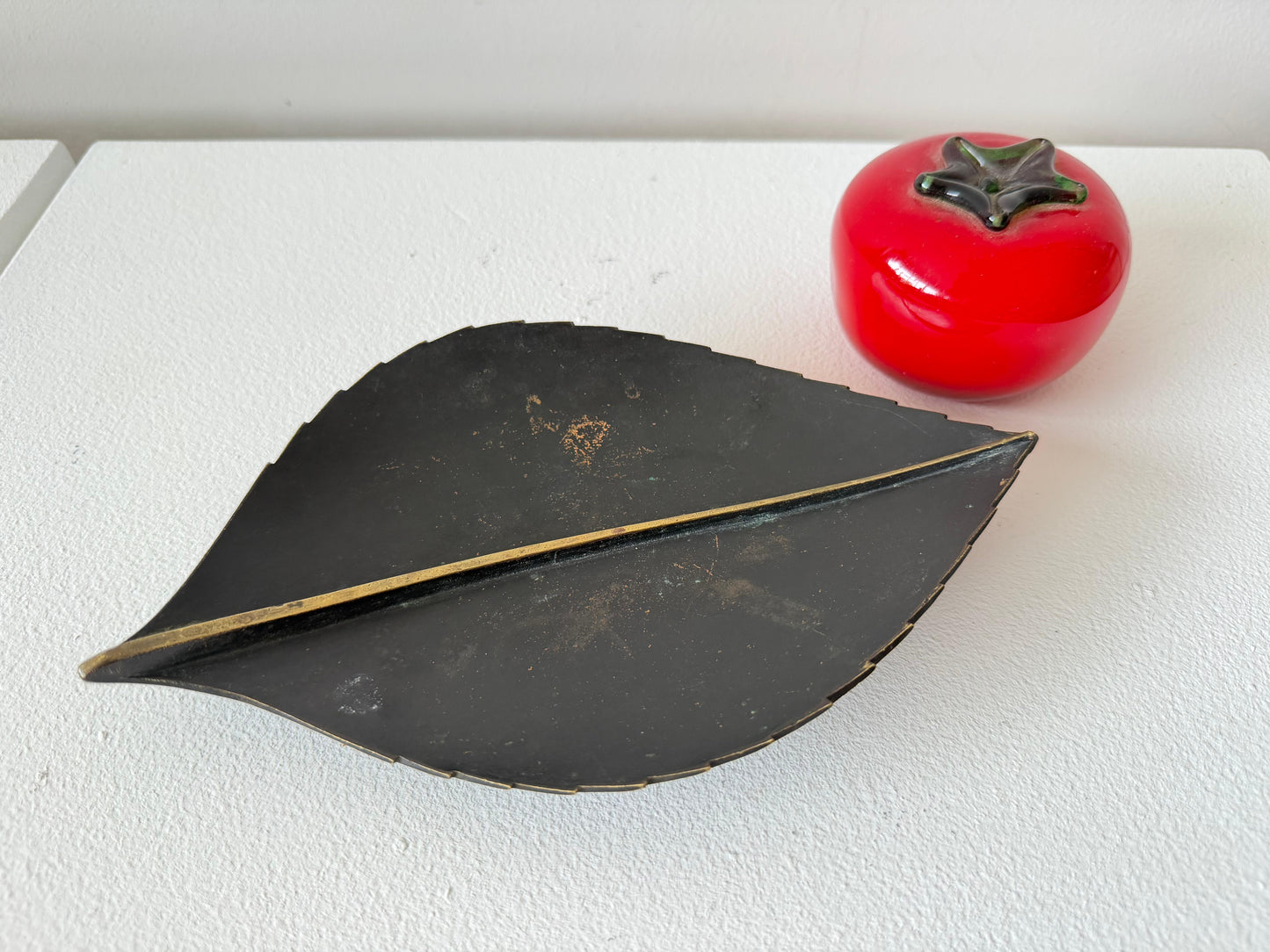 Frisman Vintage Leaf-shaped Brass Bowl With Dark Patina By Werkstätte Carl Auböck ca' 1960s
