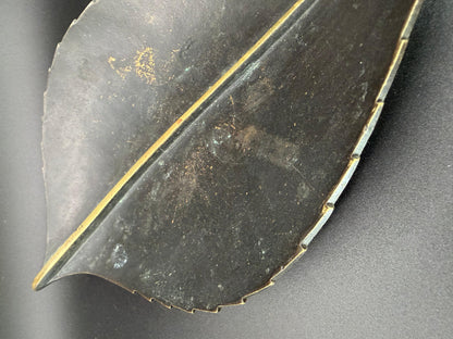 Frisman Vintage Leaf-shaped Brass Bowl With Dark Patina By Werkstätte Carl Auböck ca' 1960s