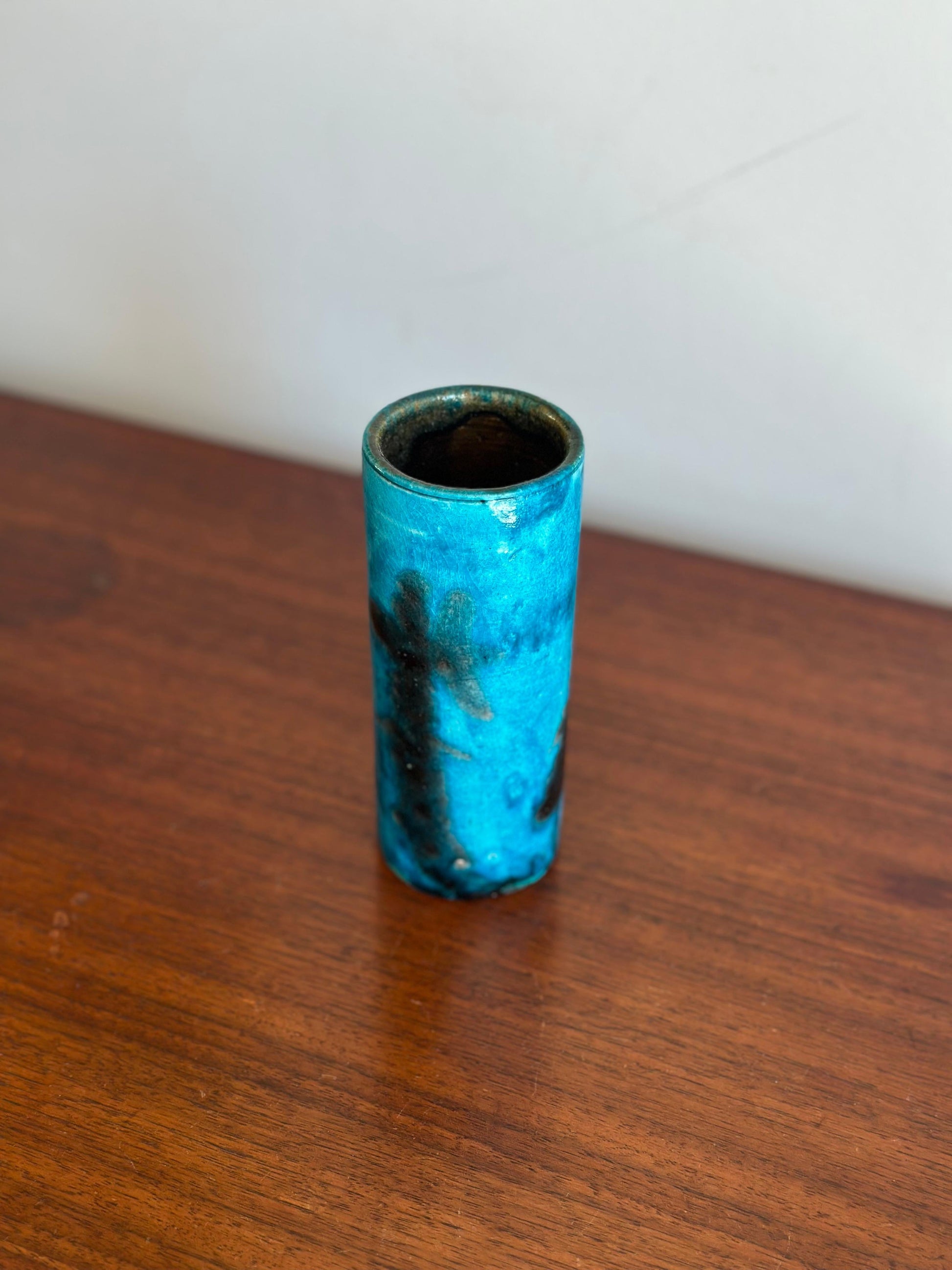 Frisman Vintage Guido Gambone cylinder vase in blue and black ceramic, Italy