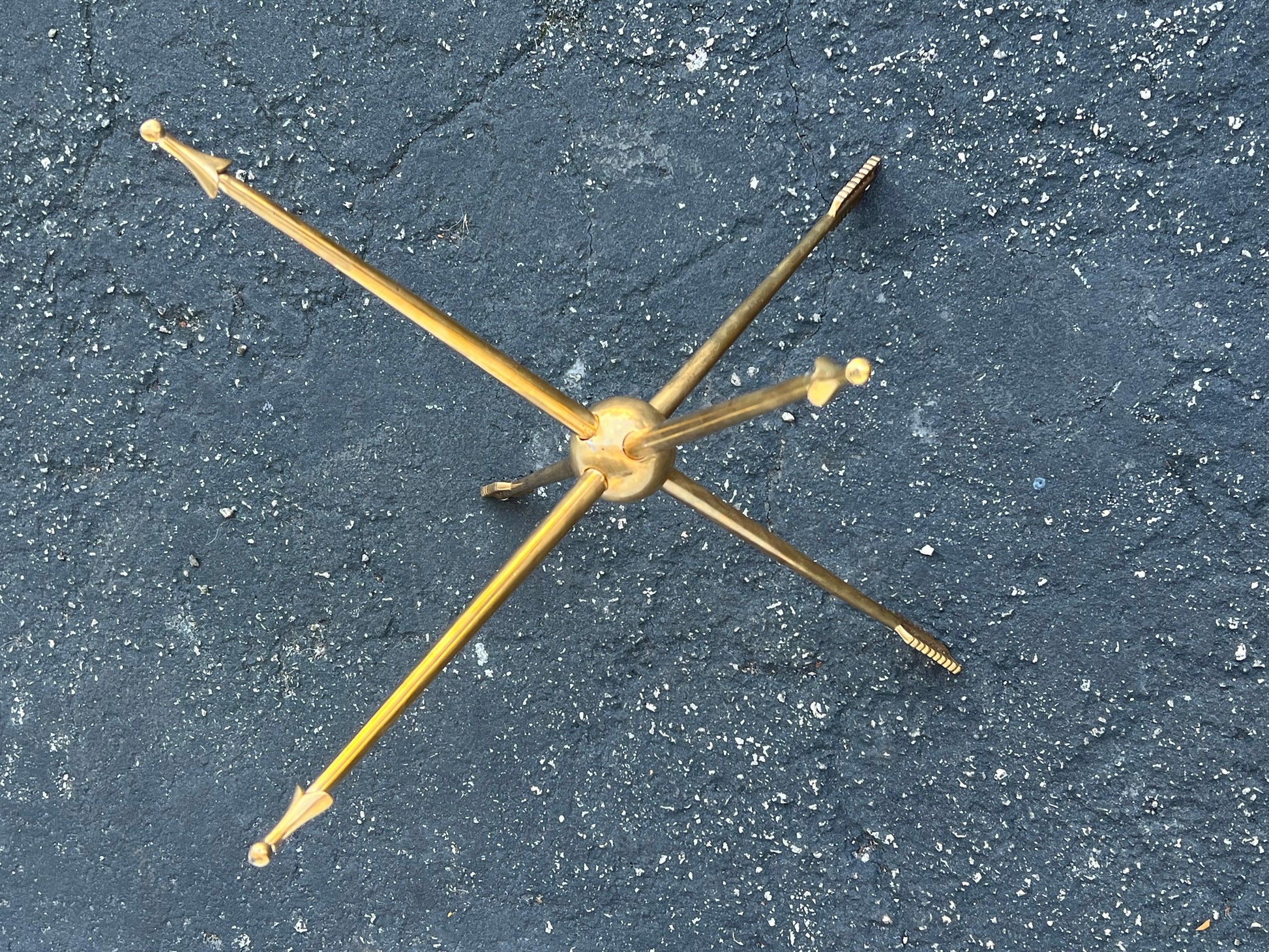 Frisman Vintage Italian Solid Brass Arrow Gueridon ca' 1940's