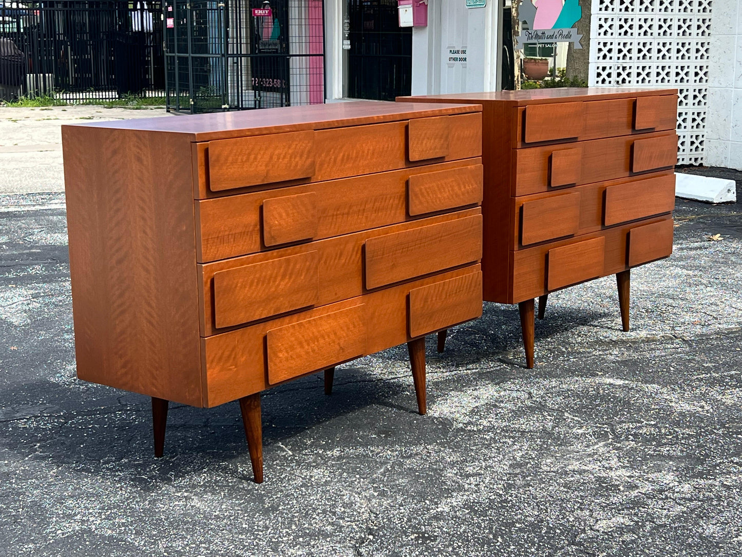 A Pair of Vintage Gio Ponti Dressers For Singer& Sons Ca' 1950's