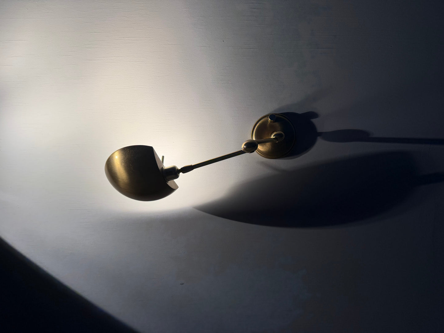 Frisman Vintage Pair Of Post-Modern Wall Lights By Holtkoetter Germany 1980's Brass Articulating