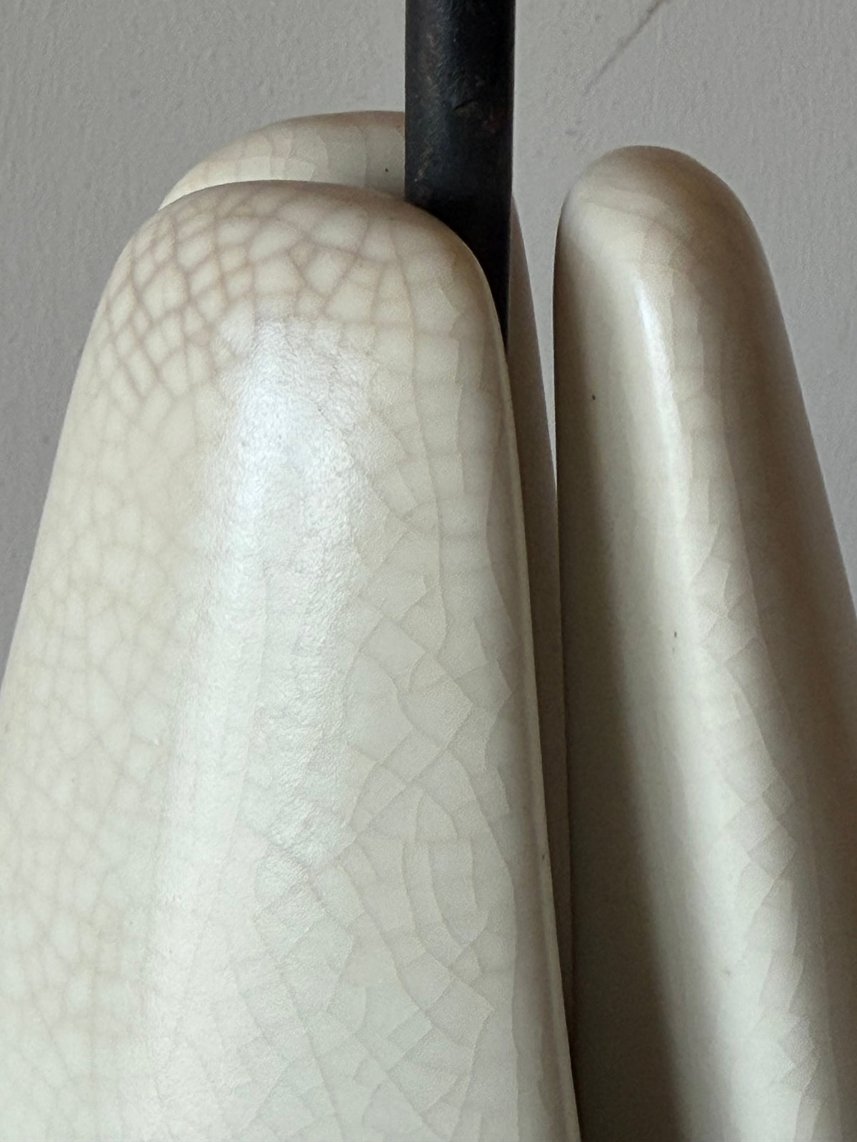 Frisman Vintage Ben Seibel For Raymor Wrought Iron And Ceramic Tripod Modernist Lamp 1950's