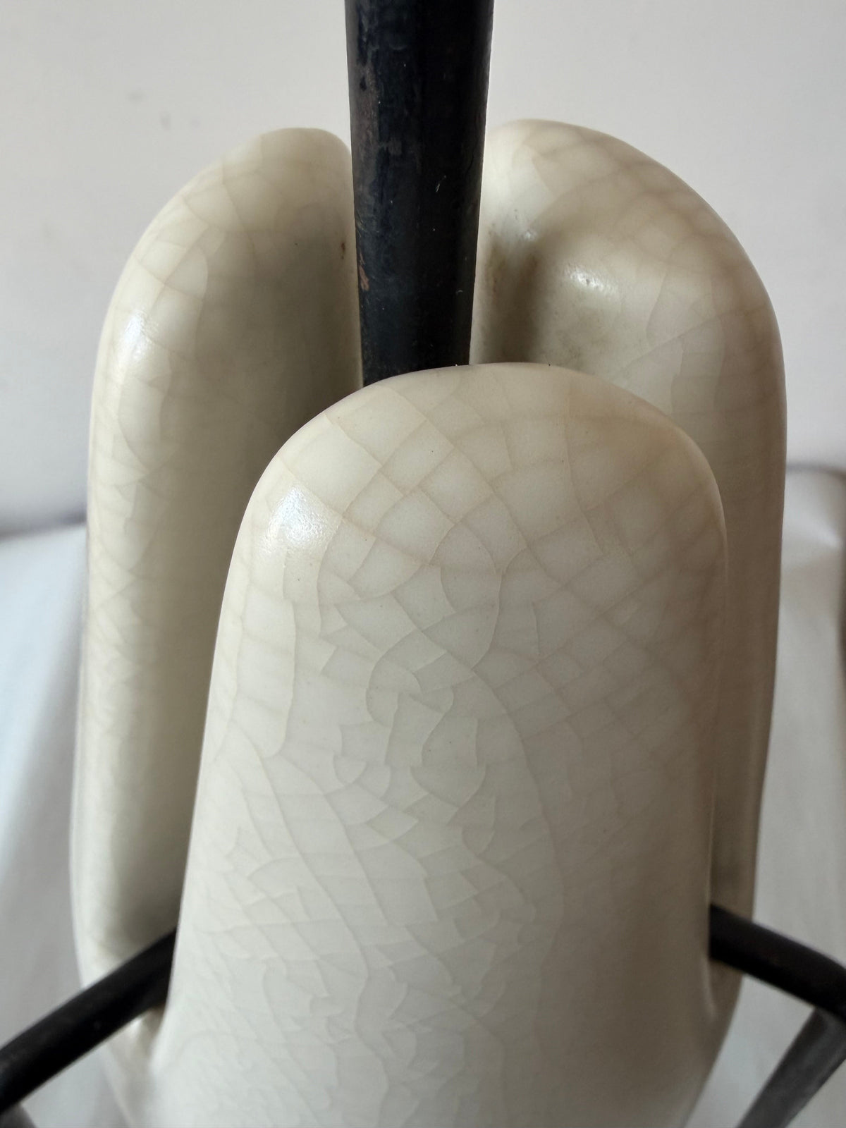Frisman Vintage Ben Seibel For Raymor Wrought Iron And Ceramic Tripod Modernist Lamp 1950's
