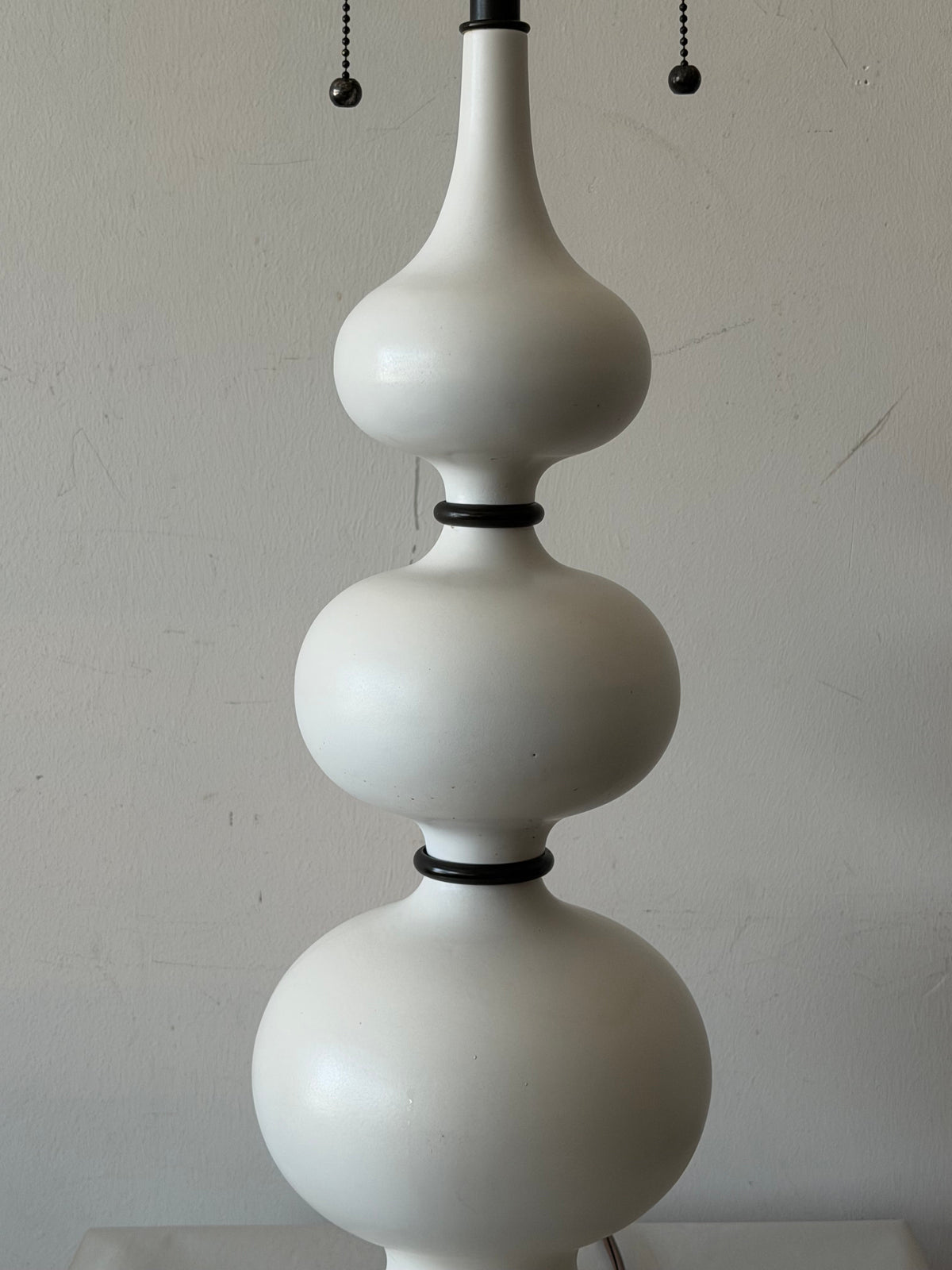 Frisman Vintage Vintage Gerald Thurston Lightolier Ceramic Gourd Lamp ca' 1950's Elegant MCM