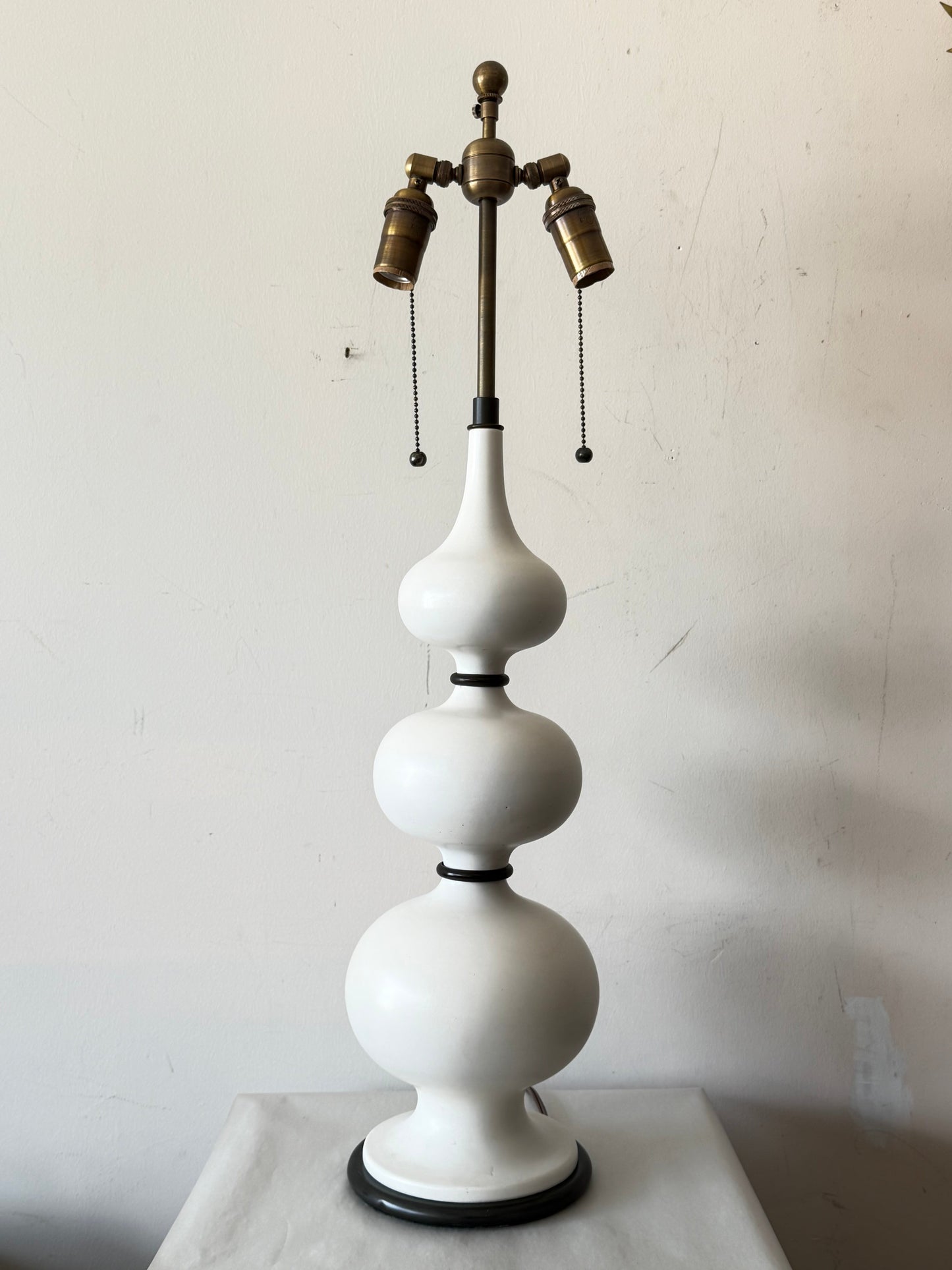 Frisman Vintage Vintage Gerald Thurston Lightolier Ceramic Gourd Lamp ca' 1950's Elegant MCM