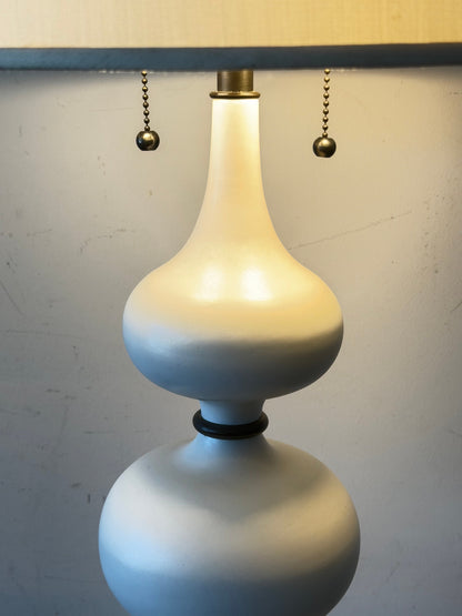 Frisman Vintage Vintage Gerald Thurston Lightolier Ceramic Gourd Lamp ca' 1950's Elegant MCM