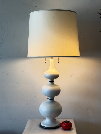 Frisman Vintage Vintage Gerald Thurston Lightolier Ceramic Gourd Lamp ca' 1950's Elegant MCM