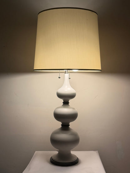 Frisman Vintage Vintage Gerald Thurston Lightolier Ceramic Gourd Lamp ca' 1950's Elegant MCM