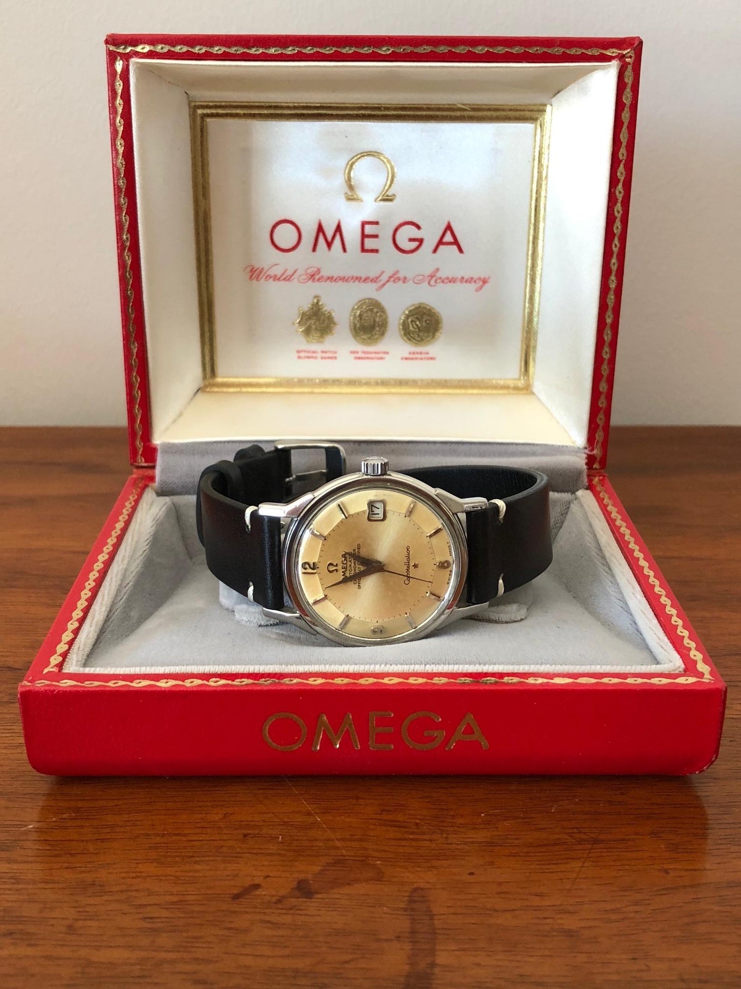 Omega Constellation Pie Pan Dial Cream Patina