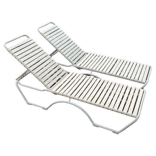 Frisman Vintage A Pair Of Aluminum Outdoor Chaises By Tropitone With Cushions