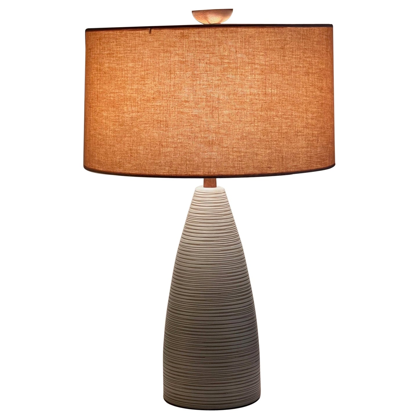 Elegant Martz Lamp with Inciso Decoration