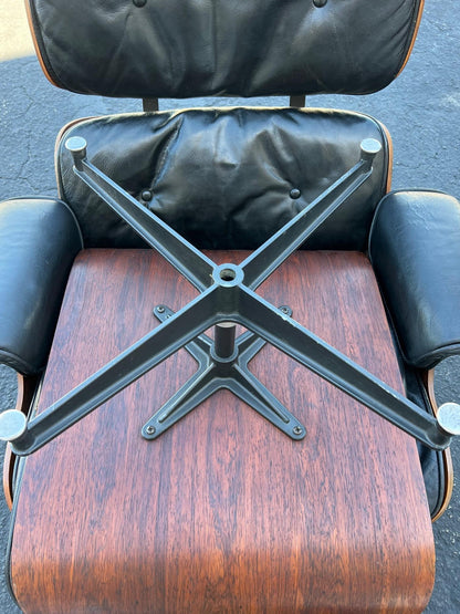 Original Charles Eames Herman Miller Lounge Chair and Ottoman 1950's