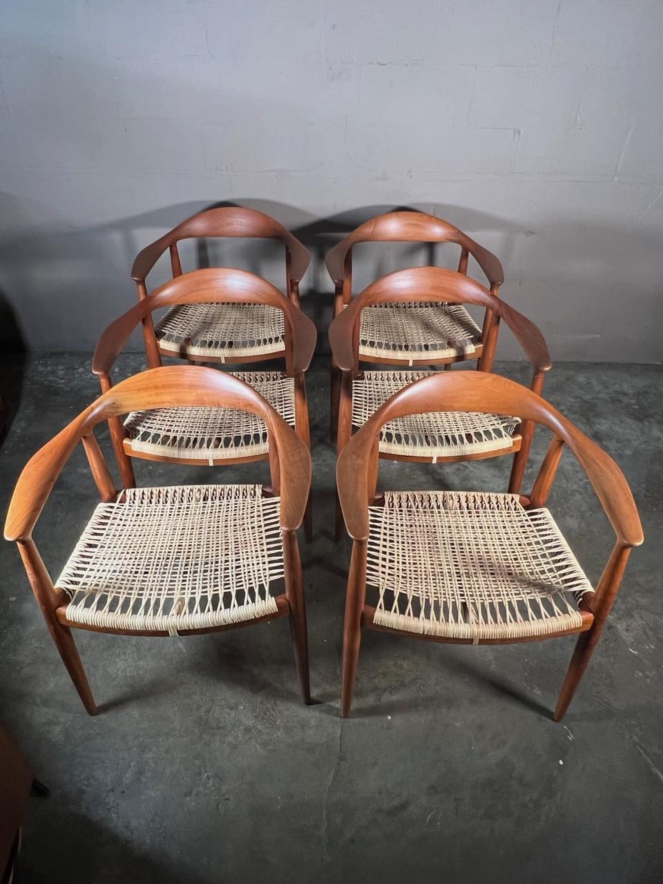 Set of Six Classic Chairs by Hans Wegner Johannes Hansen, Denmark