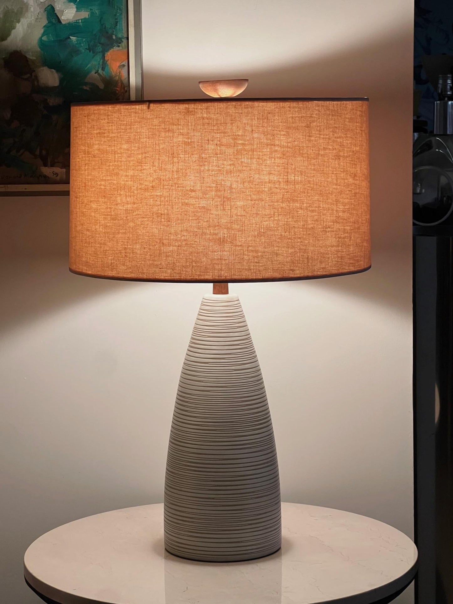 Elegant Martz Lamp with Inciso Decoration