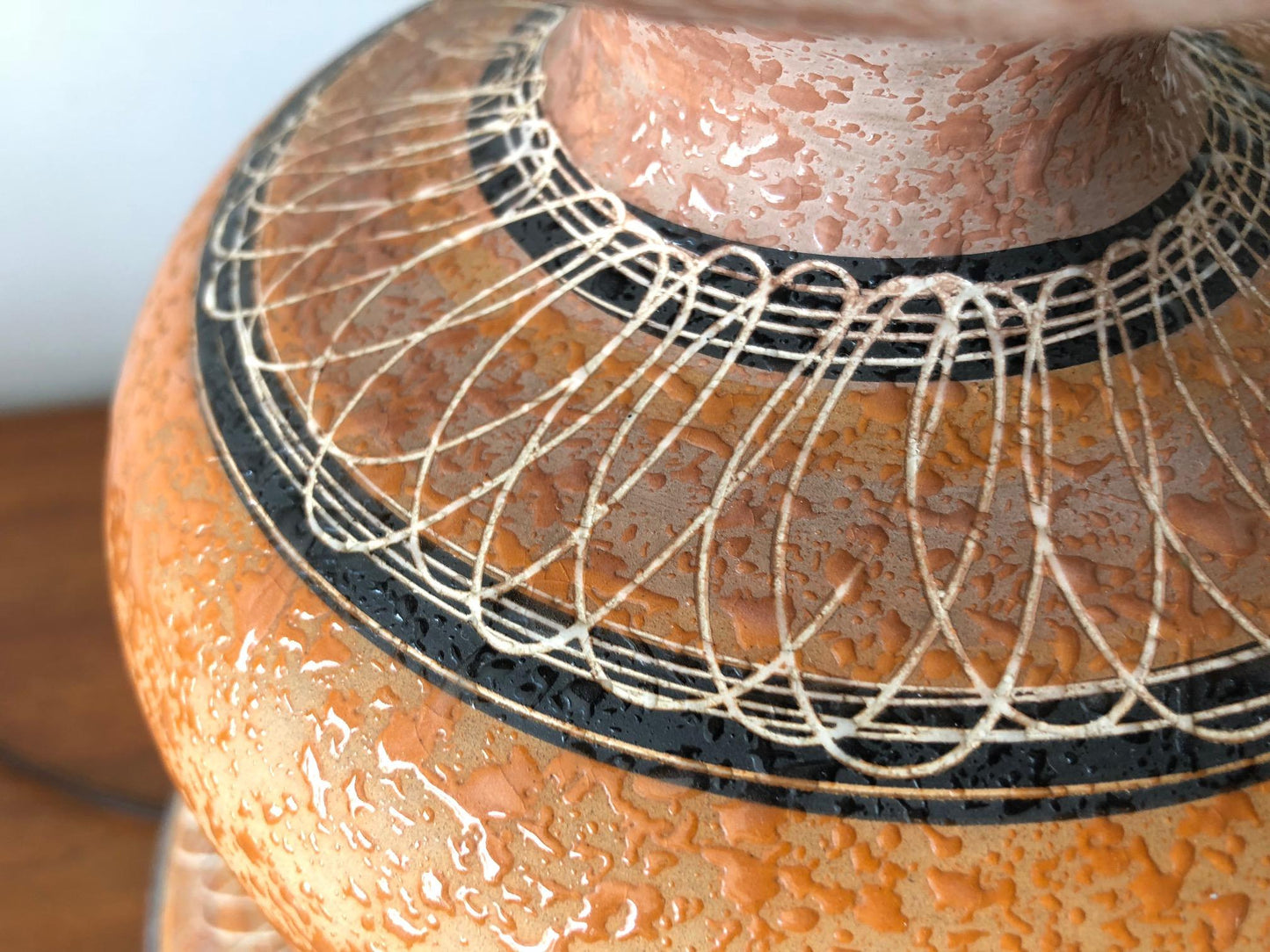 Charming Ceramic Gourd Lamp with Sgraffito Decoration