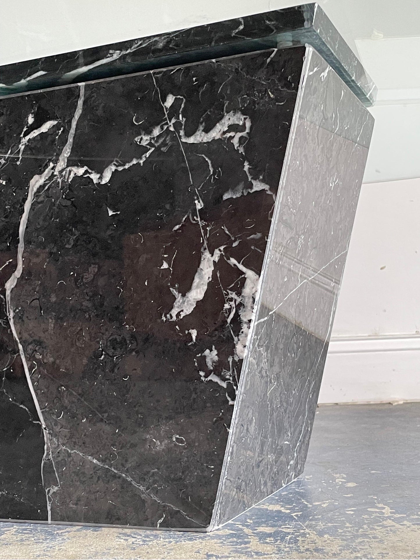 Postmodern Black Marble and Glass Cantilvered Coffee Table