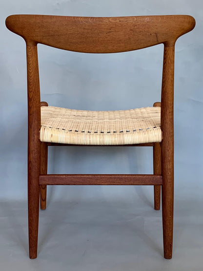 Pair of Classic Hans Wegner Side Chairs in Oak