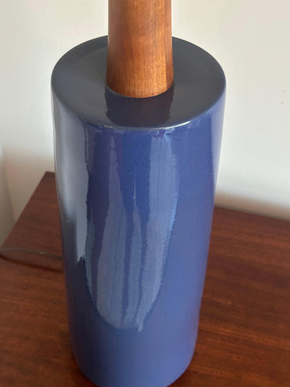 Frisman Vintage Jane and Gordon Martz Large Table Lamp for Marshall Srudios, ceramic and walnut