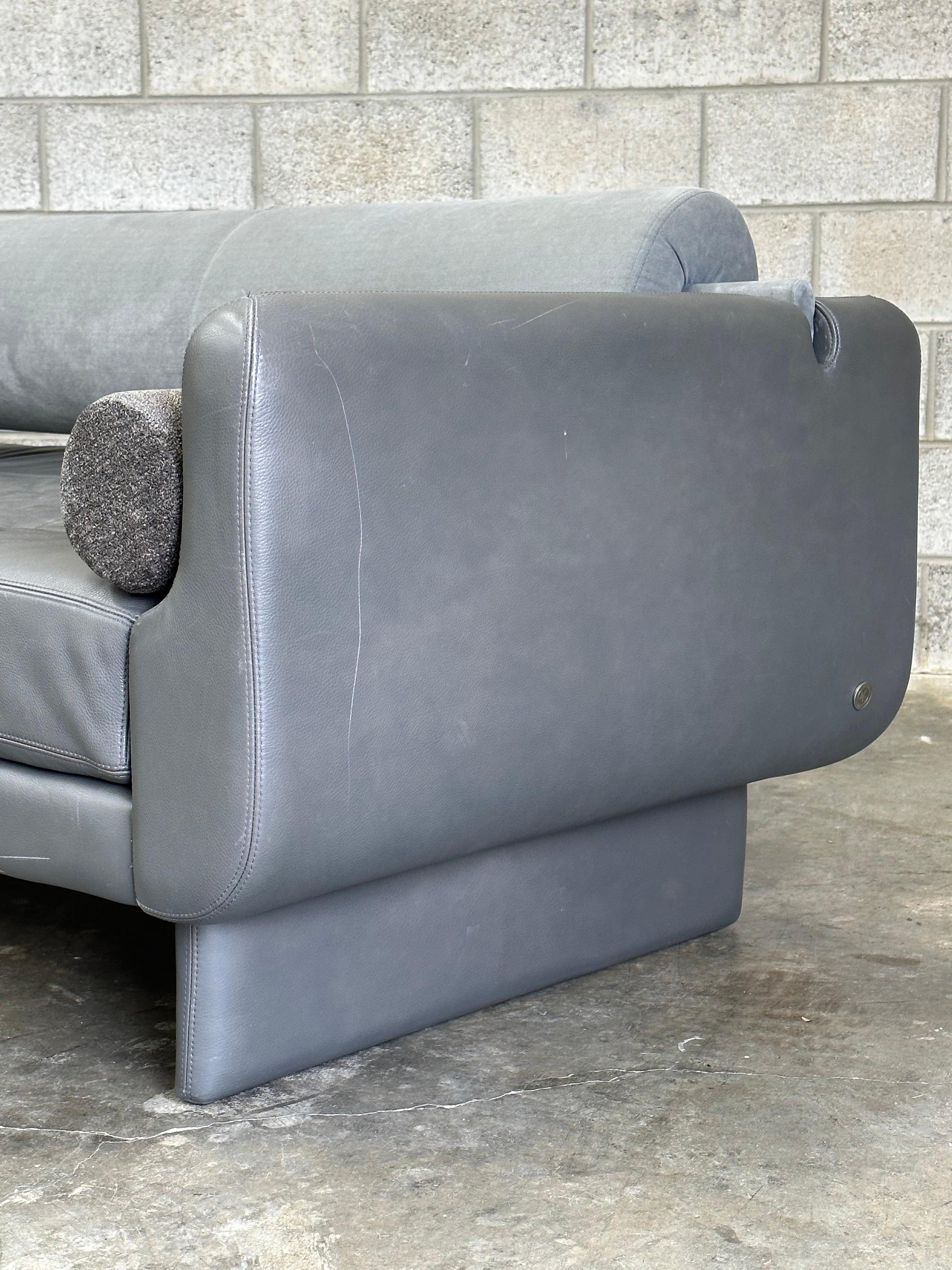 Frisman Vintage Vladimir Kagan “Matinee” Sofa/ Daybed for American Leather, Postmodern
