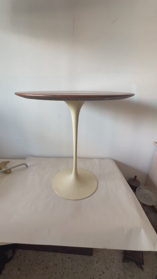 Frisman Vintage Original Eero Saarinen for Knoll International Tulip Side Table Walnut Top